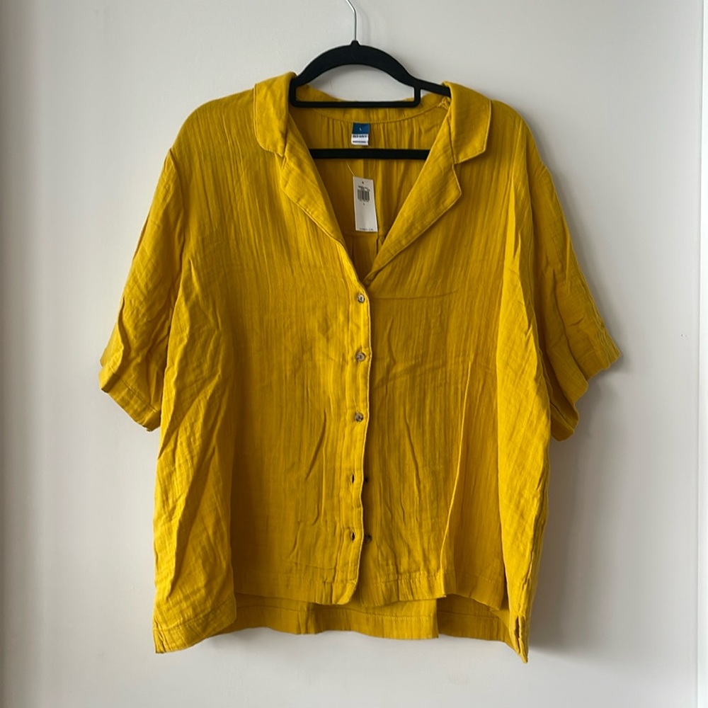 Old Navy Linen Button Up